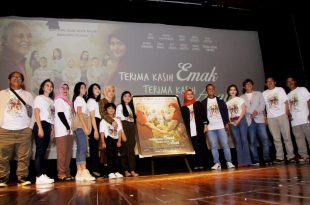 Suasana peluncuran poster dan trailer film Terima kasih Emak Terima kasih Abah, Rabu (4/3/2020) di jakarta. Foto: Ki2.