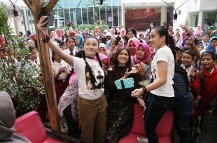 Jumpa fans dan Nobar film Ayu Anak Titipan Surga, Kamis (15/12/2016) di One Bel Park, Fatmawati Jakarta Selatan. Foto: Ki2.
