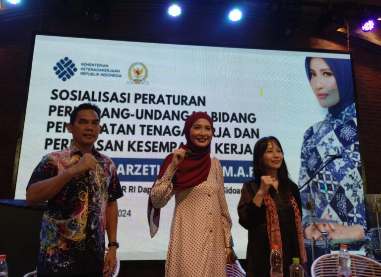 Arzeti Bilbina Tekankan Pentingnya Sosialisasi dan Peran Media dalam Perluasan Kesempatan Kerja