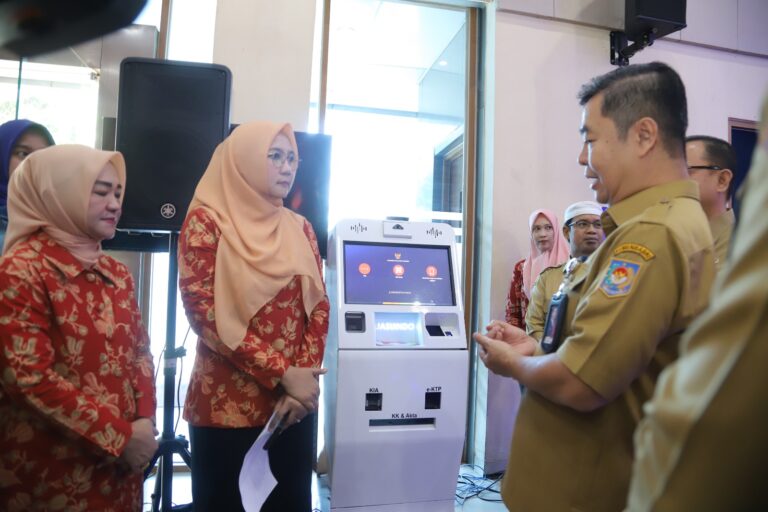 Direktorat Jenderal Kependudukan dan Pencatatan Sipil Membuka Layanan Administrasi Kependudukan Secara Terpadu
