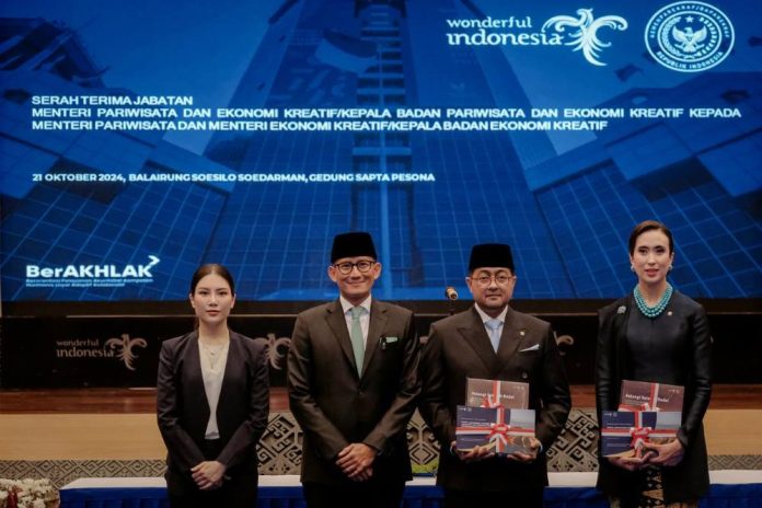 Serah terima jabatan dilakukan oleh Menteri Pariwisata dan Ekonomi Kreatif/Kepala Badan Pariwisata dan Ekonomi Kreatif periode 2020-2024 Sandiaga Uno kepada Menteri Pariwisata Widiyanti Putri Wardhana dan Menteri Ekonomi Kreatif/Kepala Badan Ekonomi Kreatif Teuku Riefky Harsya