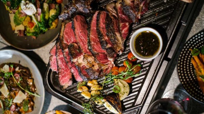 Tomahawk Cutt & Grill