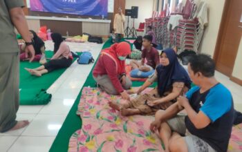 Warga Terdampak Banjir Tangerang Jalani Skrining Kesehatan di 12 Posko