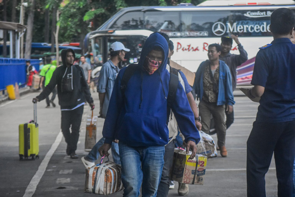 Arus Mudik Mulai Terasa, Terminal Poris Plawad Alami Lonjakan Penumpang. ilham helda fauzi
