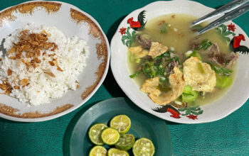 Keunikan Sop Daging Kaleng, Daya Tarik Warung Sami Rasa