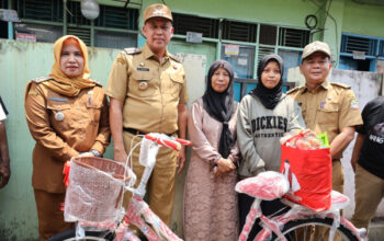Kisah Inspiratif: Wali Kota Bekasi Bantu Janda Penjual Kue yang Berjuang Nafkahi Keluarga