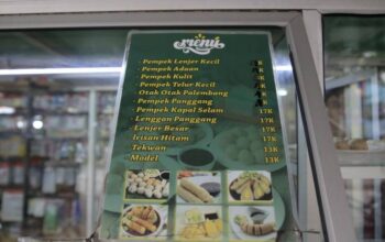 Pempek Mang Dollah, Cita Rasa Asli Palembang yang Bikin Lidah Ketagihan Bergoyang