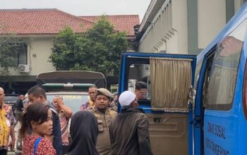 Satpol PP Kota Tangerang Gelar Penertiban Tunawisma, Sembilan Terjaring di Lampu Merah