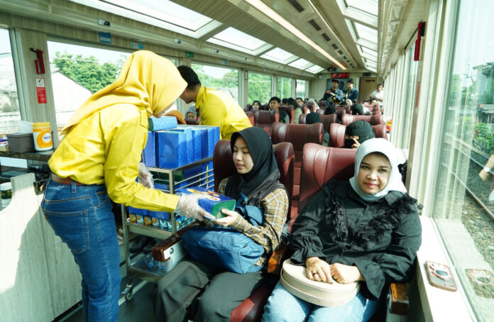 foto dok. pt kereta api pariwisata (kai wisata)