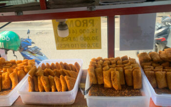 Jagoan Risol dari Karawaci, Risol Ayam Bu Entin Taklukkan Pasar Tanpa Iklan Digital