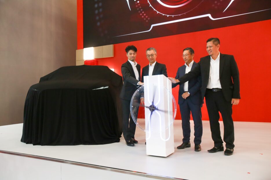 Isuzu Tampilkan Sederetan Kendaraan Komersial Dengan Inovasi Terbaru