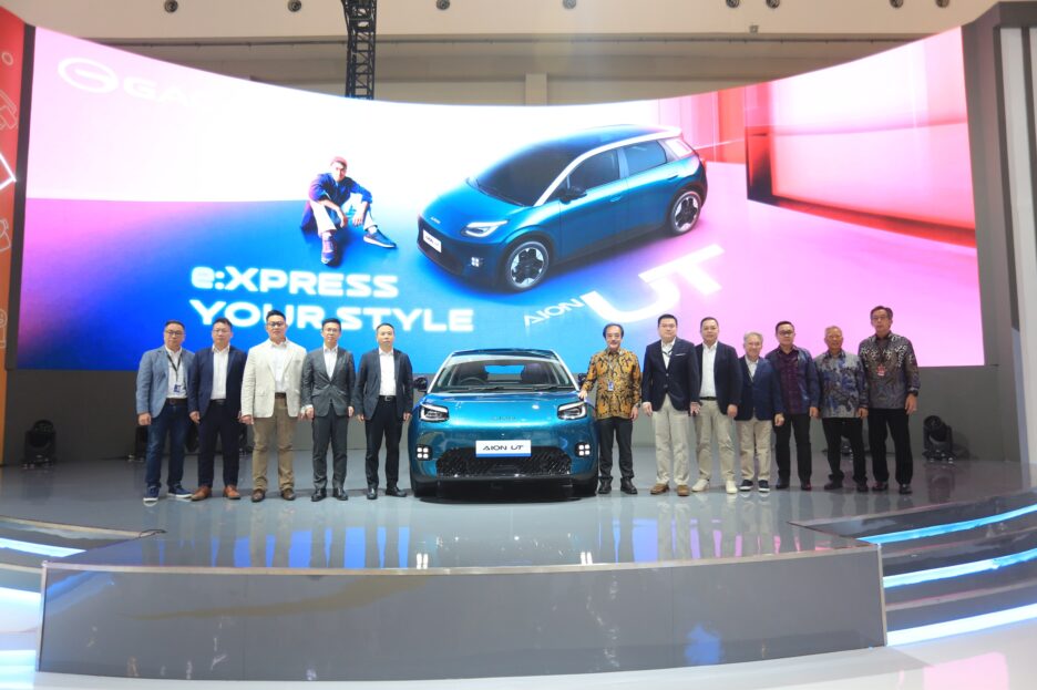 GAC Hadirkan Mobil Listrik Bergaya Futuristik Di Ajang GIIAS 2025