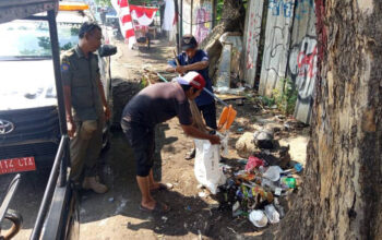 Pemkot Tangerang Gercep Tangani Sampah Ilegal, Camat Larangan Pimpin Penertiban di Jalan HOS Cokroaminoto