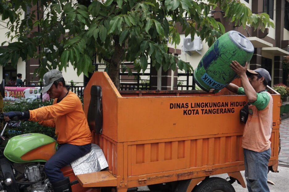 retribusi sampah