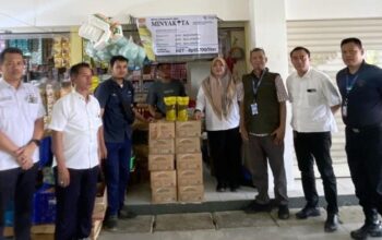 MinyaKita Dijual dengan Harga Rp15.700 per Liter, Pedagang Pasar Anyar Tangerang Dapat Pasokan 6.000 Liter