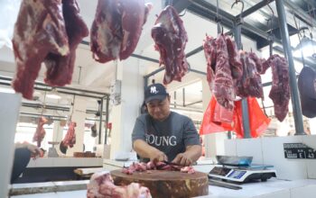 Dari Daging hingga Sepatu, Pasar Anyar Tangerang Kembali Ramai