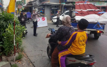 Polsek Pancoran Mas Rekayasa Lalu Lintas Selama Pekerjaan Jalan Raya Cipayung, Warga Diminta Bersabar