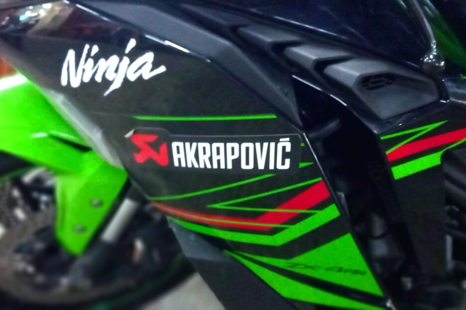 Kawasaki ZX-4RR Garang Di Lintasan Balap Nyaman Diperkotaan