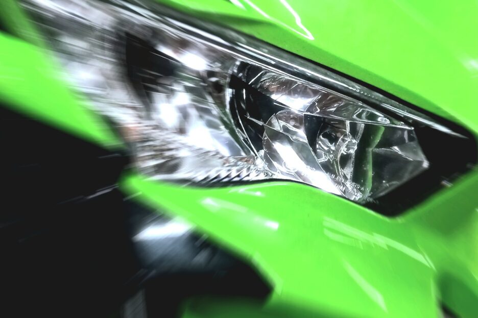 Kawasaki ZX-4RR Garang Di Lintasan Balap Nyaman Diperkotaan