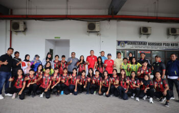 Bekasi Lepas 25 Atlet Putri dengan Semangat Kebersamaan