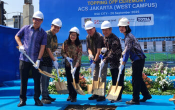 Sinar Mas Land dan PT Adhiluhur Cahaya Semesta gelar topping off sekolah acs Jakarta West Campus di BSD City. foto dok. sinarmasland
