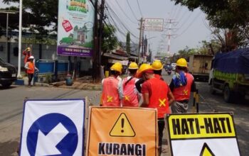 Galian Pipa di Cadas Kukun Selesai, Jalan Kembali Aman Dilintasi