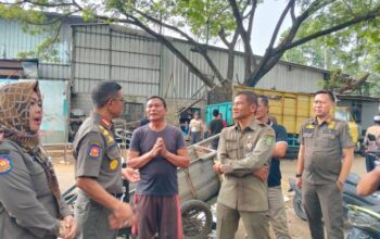 Satpol PP Kota Tangerang Imbau Pemilik Bangunan Liar di Benda Bongkar Mandiri