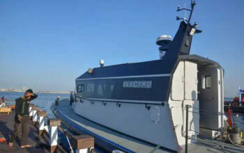 foto dok. pt kapal listrik internasional