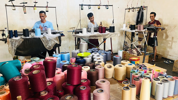 proses produksi ideku rajut. foto dok. shopee