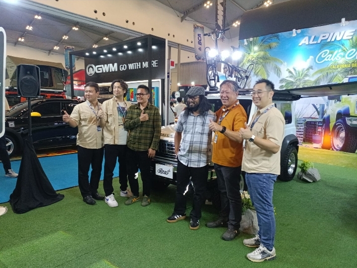 Suzuki Jimny JB74 Alpine Style: Ikon Modifikasi Bergaya Modern Retro