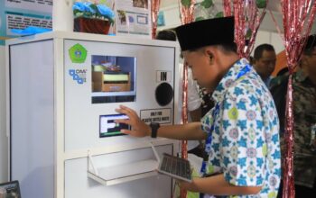 Robot Waste Finder Karya Anak Madrasah Curi Perhatian di Expo Nasional Tangerang