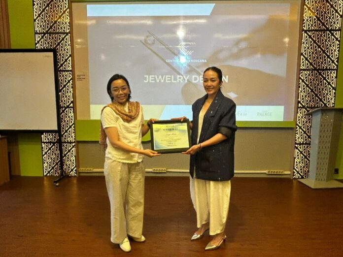 CMK dan ITS Surabaya Gelar Guest Lecture, Inspirasi Mahasiswa Jadi Jewellery Designer
