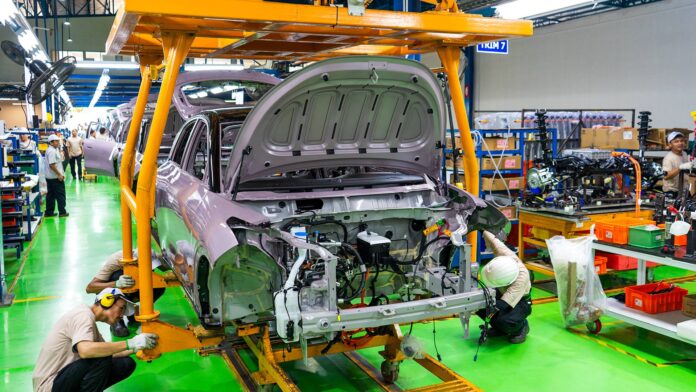 Geely Mulai Perakitan Lokal EX2 dengan TKDN 46,5%, Perkuat Industri EV Indonesia