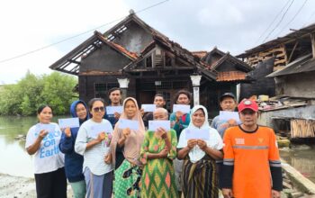 Baznas Kabupaten Bekasi Salurkan Bantuan untuk Korban Puting Beliung di Pantai Mekar