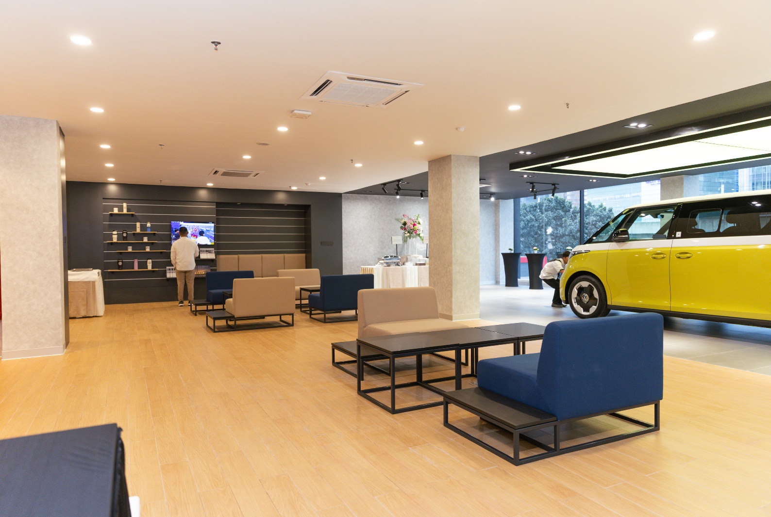 Showroom Volkswagen TB Simatupang Resmi Beroperasi, Hadirkan Mobil Listrik dan Fasilitas Lengkap