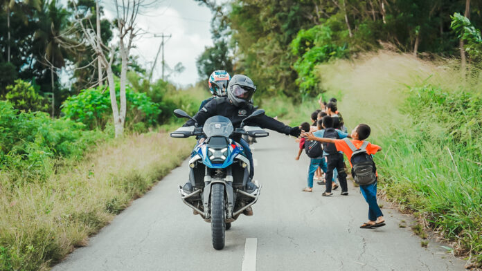 81 Peserta GSrek Indonesia Jakarta Chapter Jelajahi Sumba dan Bangun Fasilitas Umum