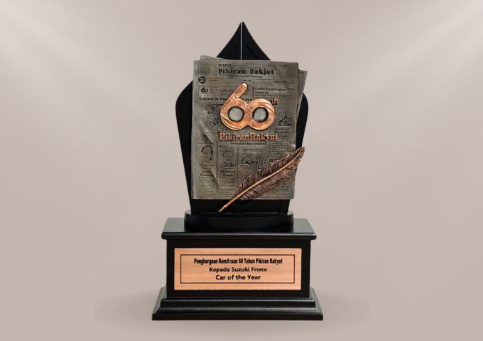 Sukses Dominasi Pasar, Suzuki Fronx Raih Penghargaan Car of The Year 2026