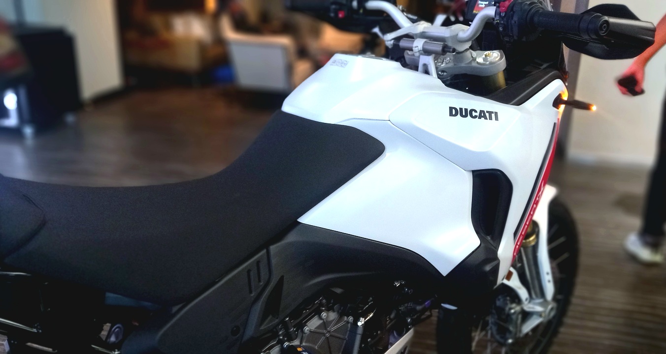 Lebih Tangguh dan Nyaman, Ini Keunggulan Ducati DesertX V2 Generasi Terbaru