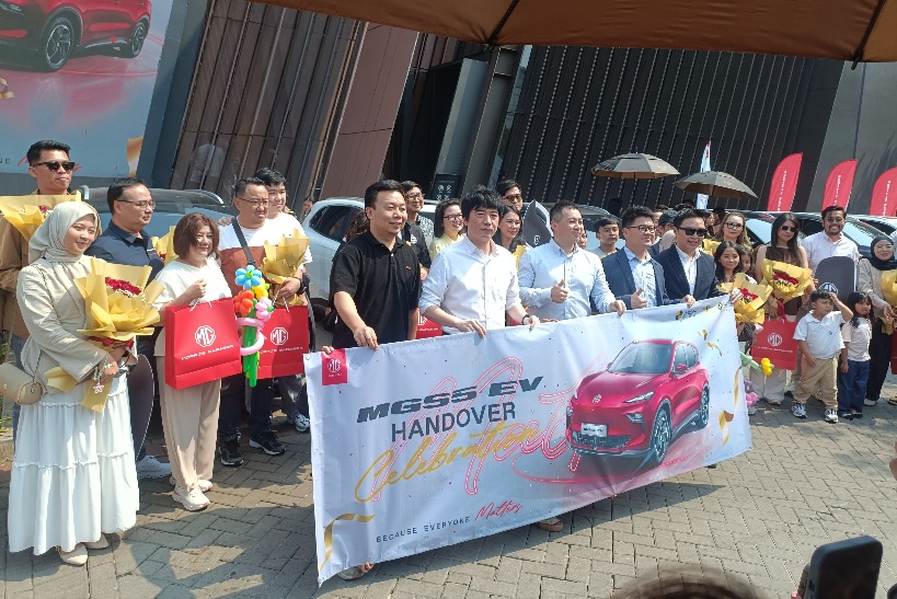 MG Lakukan Serah Terima Unit MGS5 Kepada Konsumen dan Berkomitmen Perkuat Layanan Pasca Jual MGS5 EV