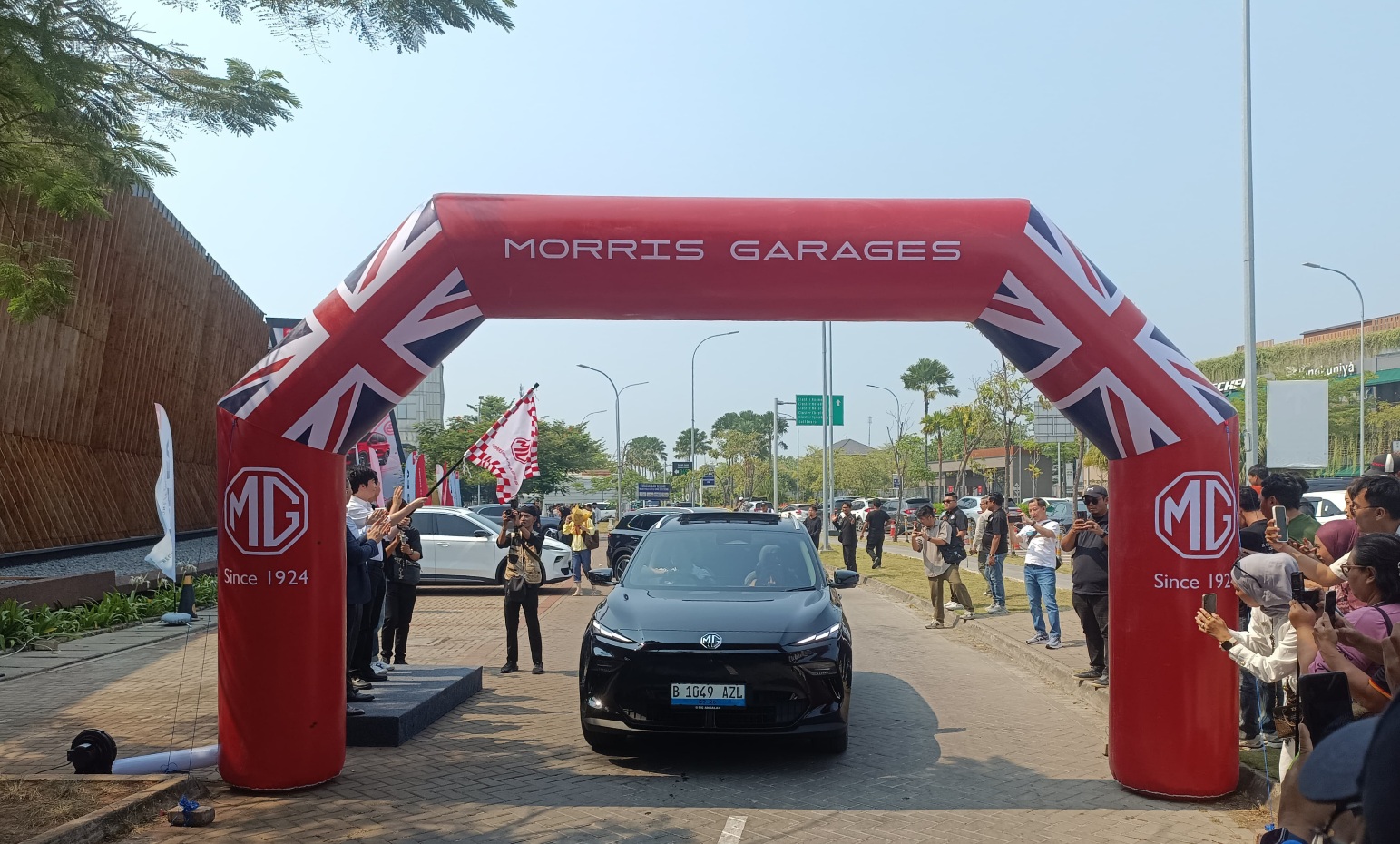 MG Lakukan Serah Terima Unit MGS5 Kepada Konsumen dan Berkomitmen Perkuat Layanan Pasca Jual MGS5 EV