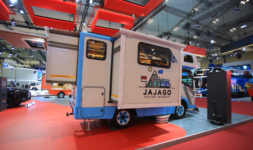 Isuzu Hadirkan ELF NLR Campervan, Tunjukkan Fleksibilitas untuk Gaya Hidup & Pariwisata