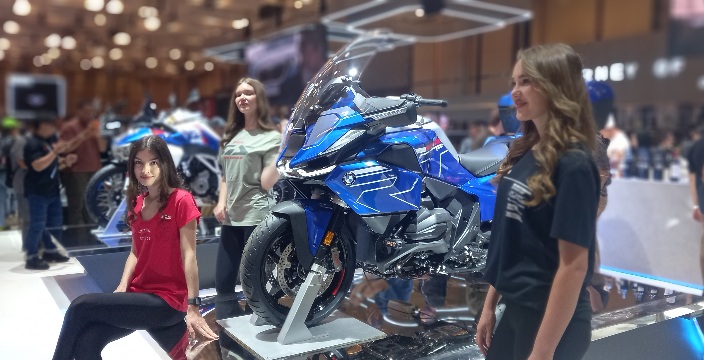 Lebih Canggih, BMW F 450 GS & R 1300 RT Resmi Mengaspal di GIIAS 2026