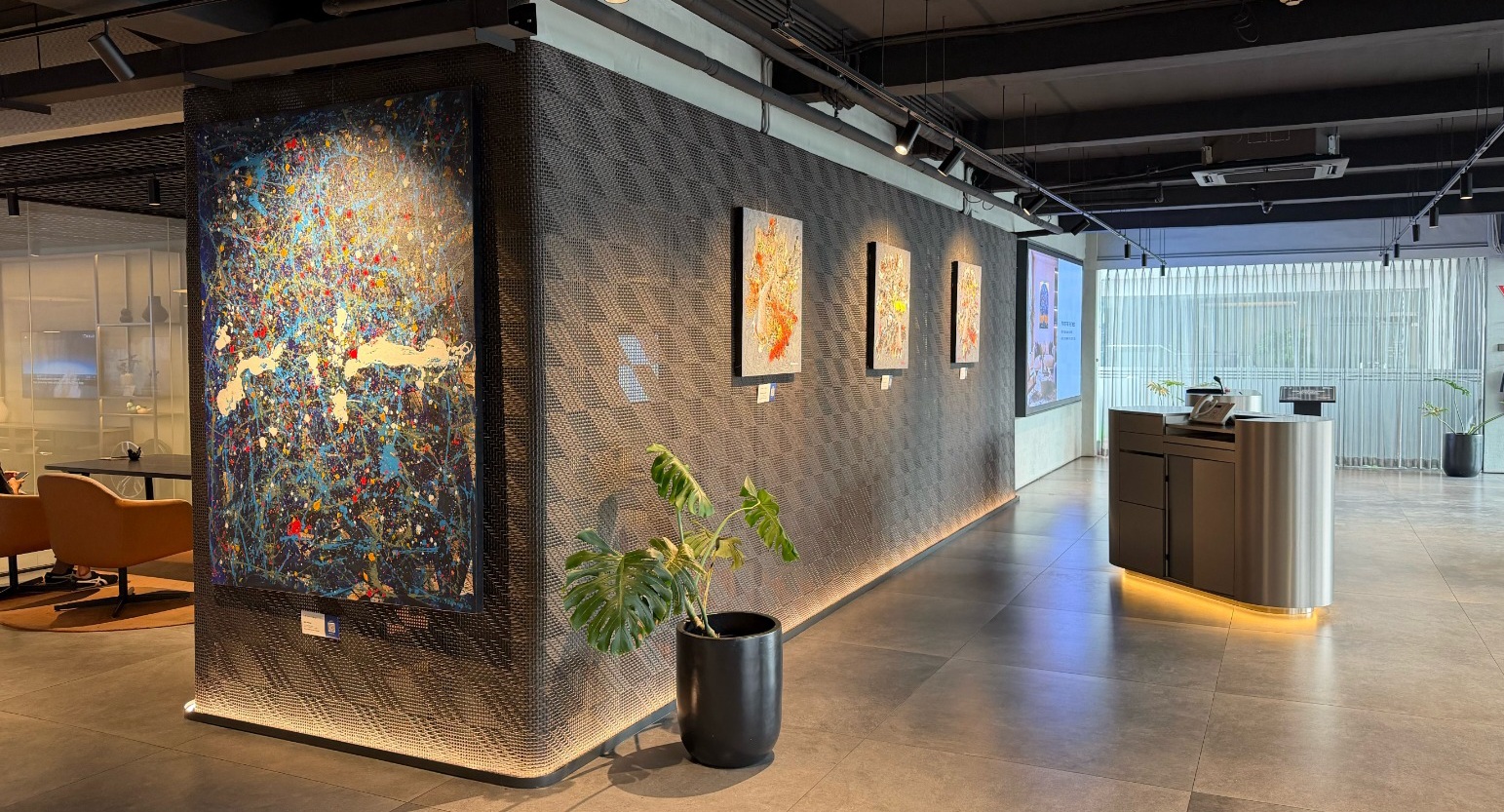 "The Art of Joy": Pengalaman Baru Mengunjungi Showroom BMW Astra Cilandak & Serpong
