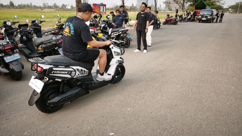 Motor Listrik Tyranno Tampil di Jakarta Speed Race 2026, Bisa Dicoba Lho!