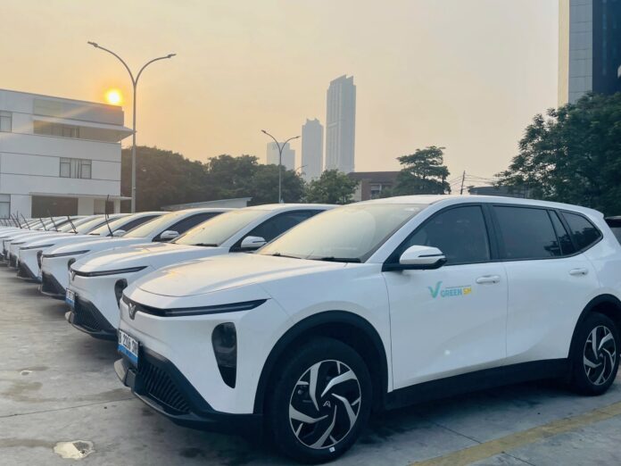 Green SM Luncurkan Green Limo, Taksi Listrik Premium 6 Kursi & Program Sewa VinFast