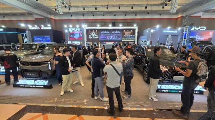 Bisa Dicoba Langsung, Chery Bawa Empat Model Masa Depan ke Bandung