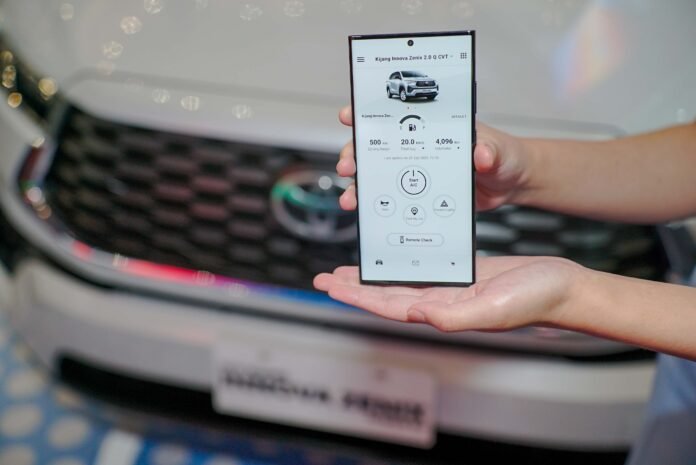 Lebih Tenang Memiliki Mobil Keluarga dengan Teknologi T Intouch dari Toyota