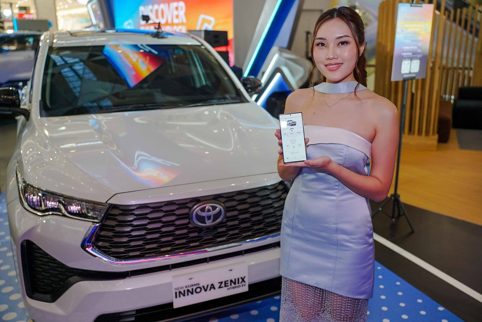 Lebih Tenang Memiliki Mobil Keluarga dengan Teknologi T Intouch dari Toyota