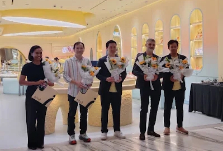 HALA Resmi Buka Toko Pertama di Summarecon Mall Bekasi 2: Emas Jelas, Jelas Emas